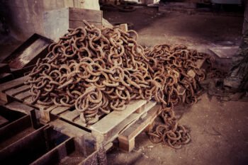 Old chains, tying you to the past